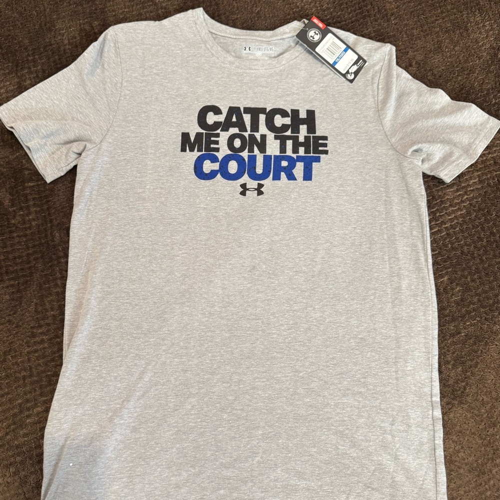 Under Armour Men's 'Catch Me On The Court' Short-Sleeve Tee - Light Gray/Blue